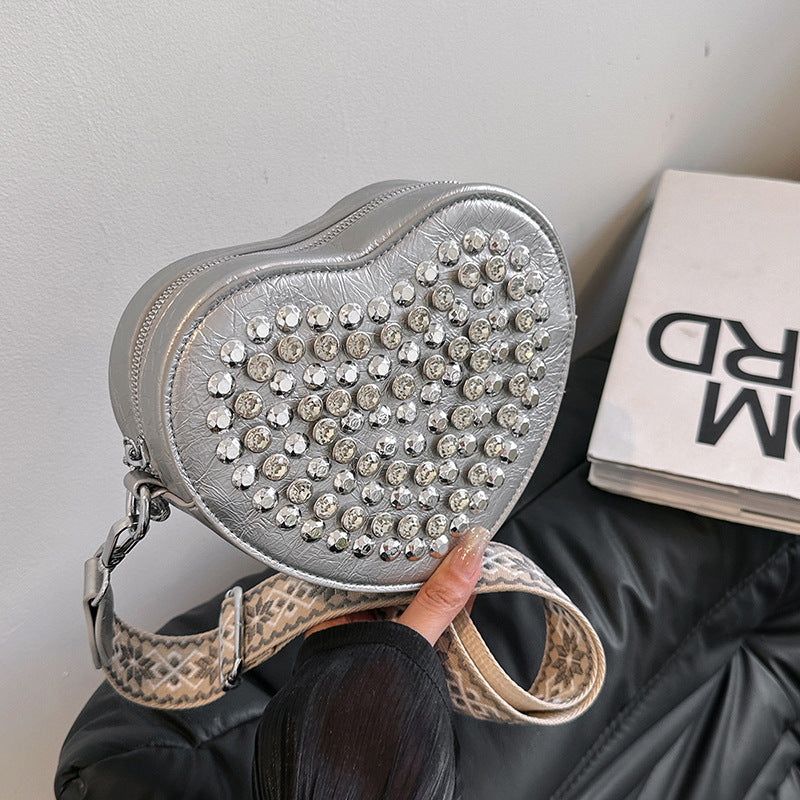 Heart Bag Wide Shoulder Strap Western Style All-matching Rivet Crossbody Phone Bag