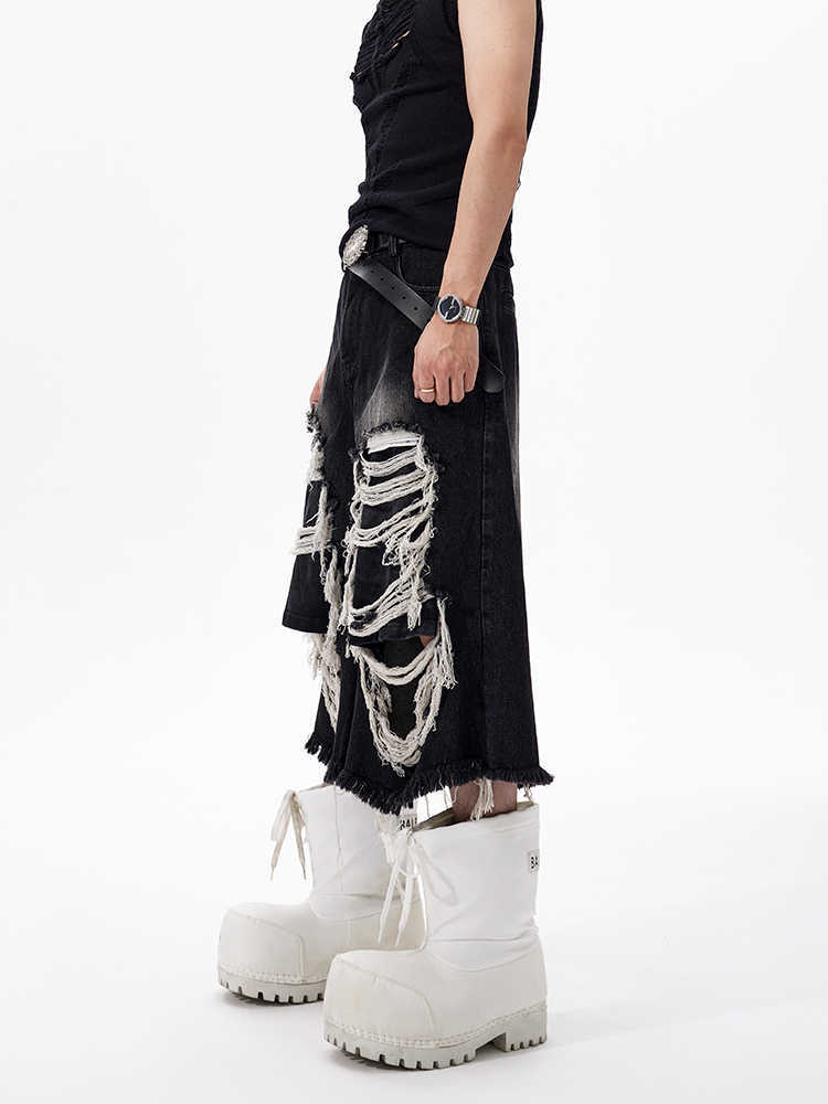 Cropped Make Old Ripped Patch Middle Pants