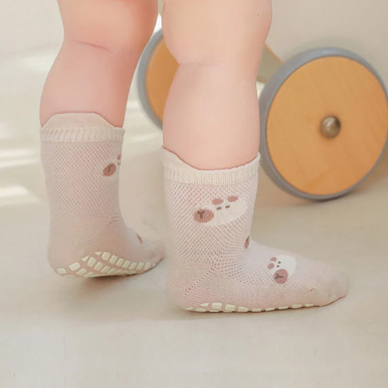 5 Pairs Childrens Non-Slip Socks Cute Cartoon Pattern Kids Boys Girls