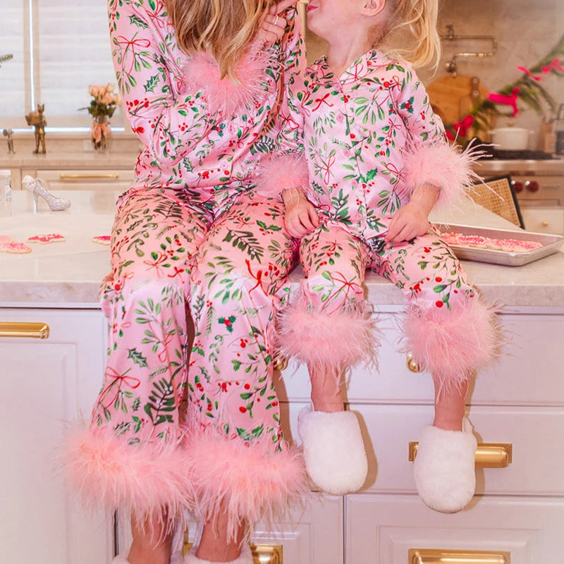 Combhasaki Mommy and Me Girls 2Pcs Pajamas Loungewear Set Feather Cuff Leaves Print Tops + Pants Suits Family Matching Sleepwear